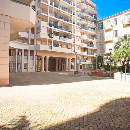 Eden Palace 9 Attico - Happy